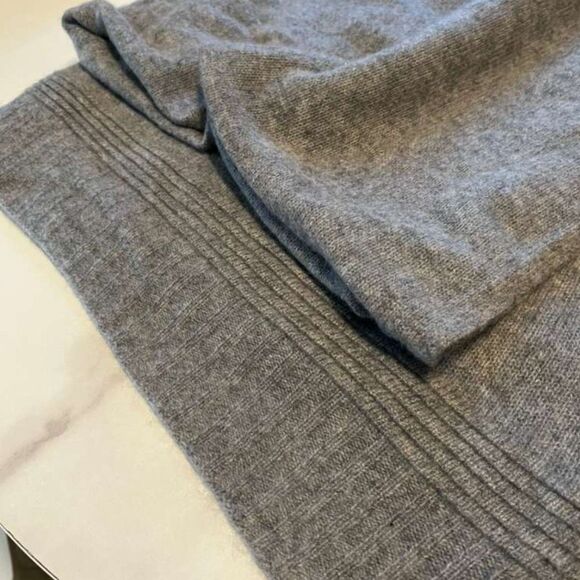 Halogen 100% Cashmere Travel Wrap Shawl Scarf – Gray – One Size – 74” Long - Picture 5 of 14